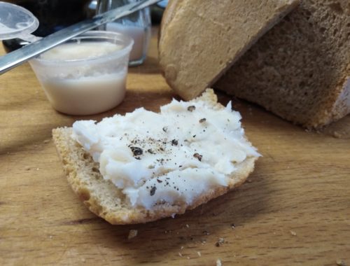 Сальце с чесночком: намазки на бутерброд