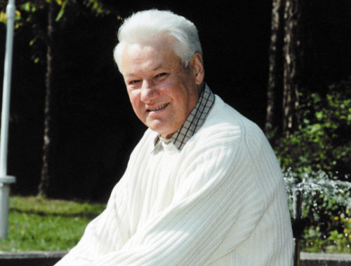 Борис Ельцин на даче